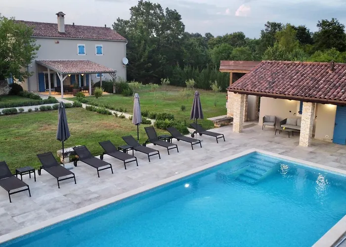 Βίλα Stancija Cabrunici