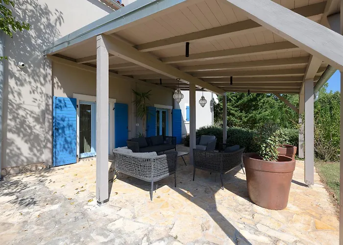 Stancija Βίλα Cabrunici